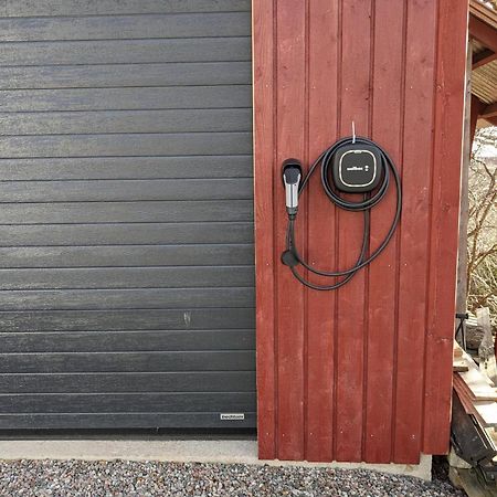 Trevlig Stuga Pa Landet, Centralt 8Km Fran Centrum Eskilstuna Exteriér fotografie