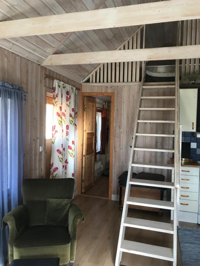 Trevlig Stuga Pa Landet, Centralt 8Km Fran Centrum Eskilstuna Exteriér fotografie